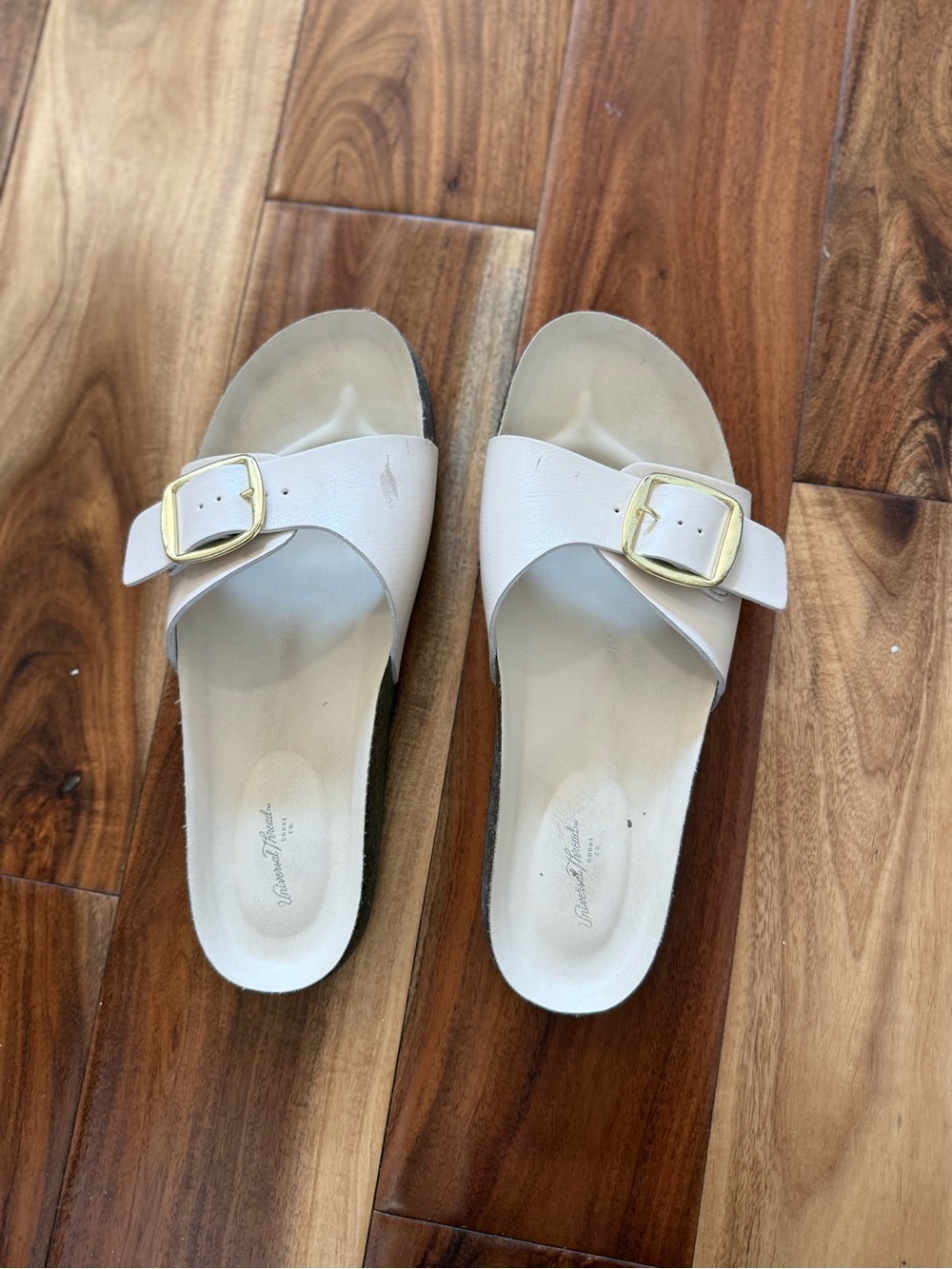 Single strap sandals